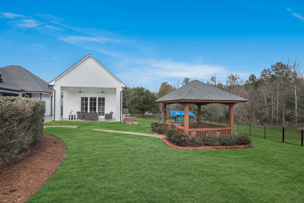 Missy Court - Image 2